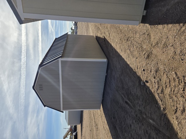 Lofted Barn - 10x16