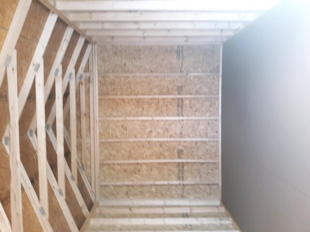 Utility Xtra Height - 10x16