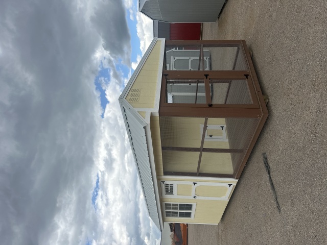 Chicken Coop - 8x20