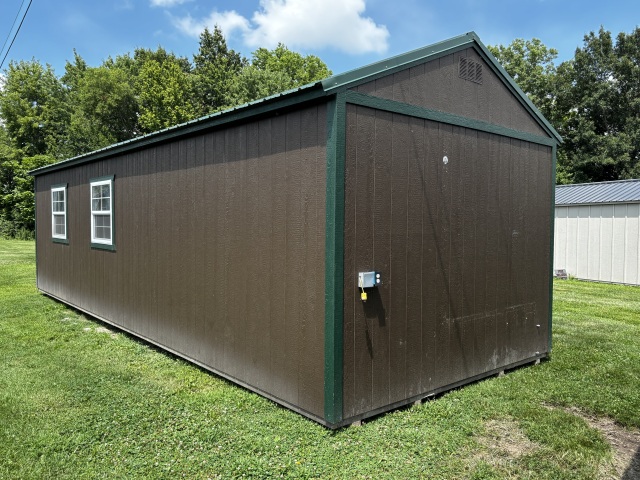 Utility Xtra Height - 12x32