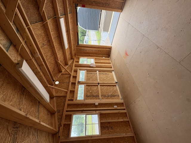 Side Gable Utility - 12x16