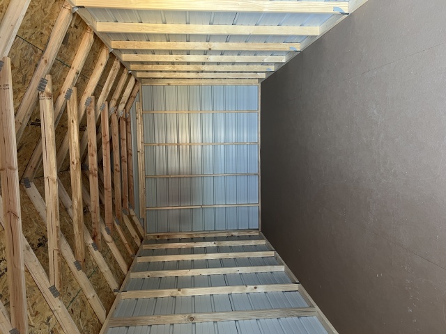 Utility Xtra Height - 10x20