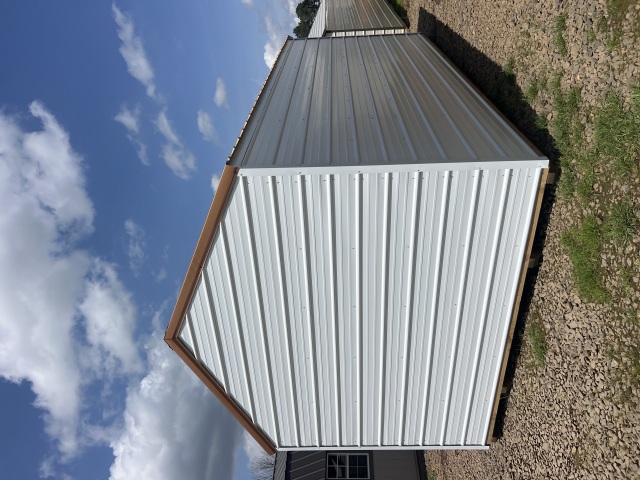 Side Utility - 12x20