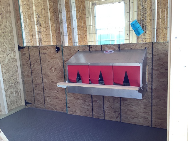 Chicken Coop - 8x20