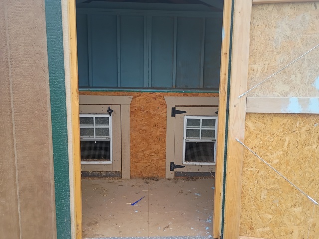 Dog Kennel - 8x16