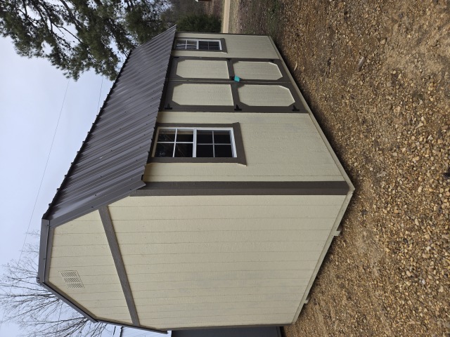 Side Lofted Barn - 10x16