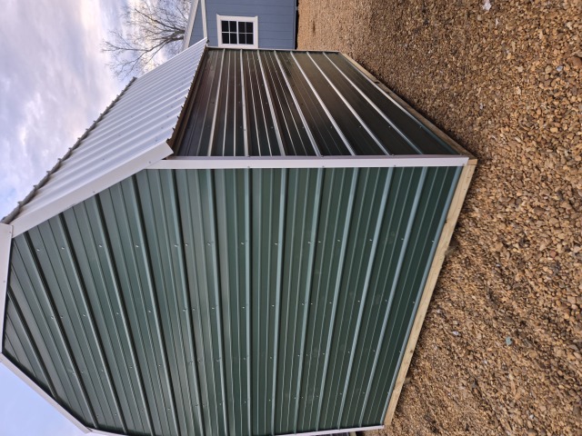 Side Lofted Barn - 10x12