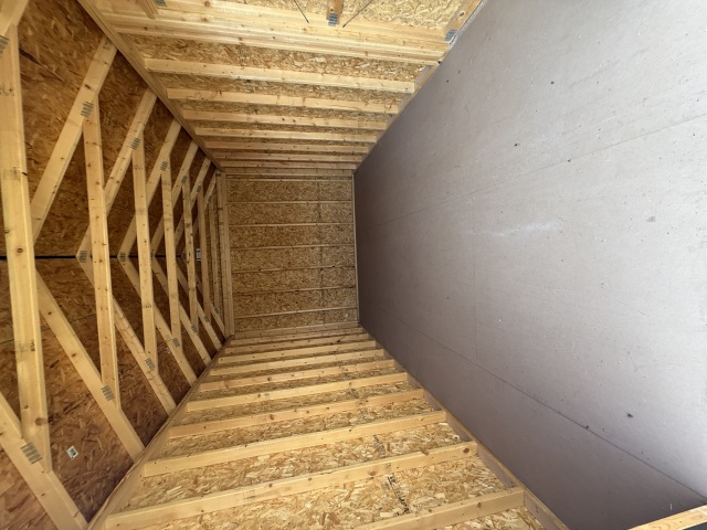 Utility Xtra Height - 10x16