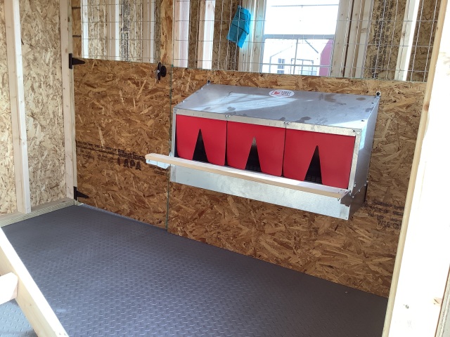 Chicken Coop - 8x20