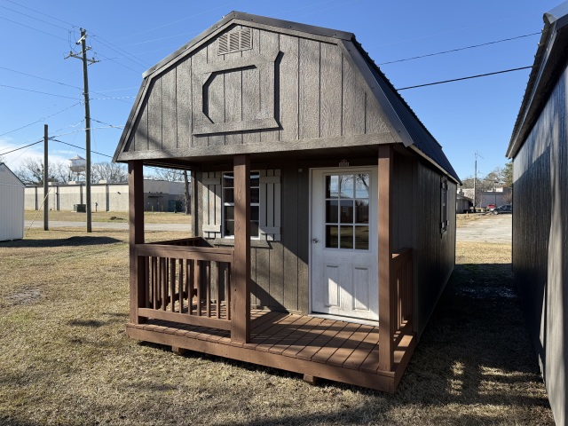 Lofted Barn Cabin - 10x24