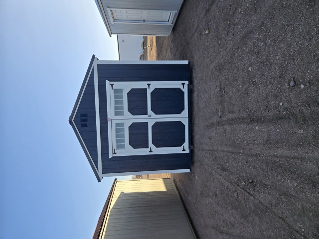 Utility Xtra Height - 10x12