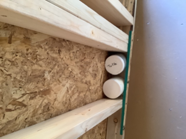 Side Gable Utility - 10x16