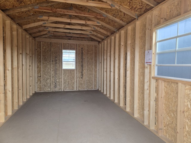 Utility Xtra Height - 10x20