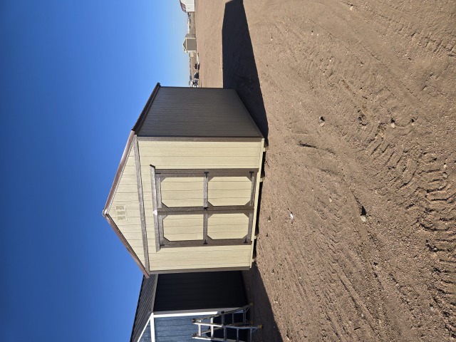 Utility Xtra Height - 12x16