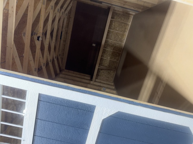Utility Xtra Height - 10x16