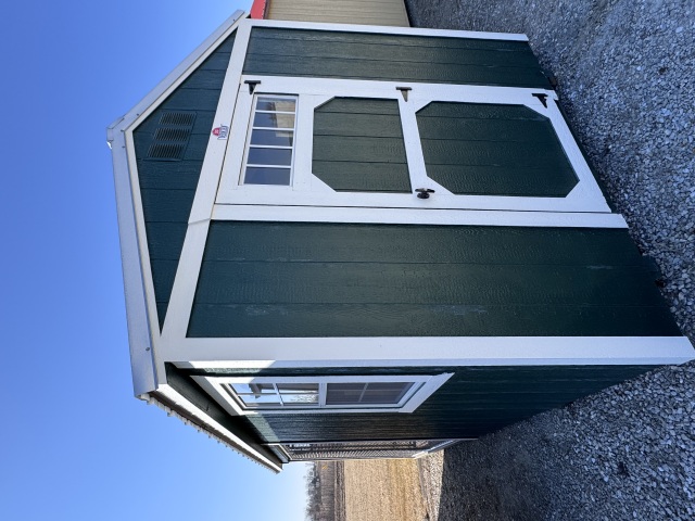 Dog Kennel - 8x16