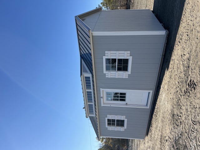 Side Utility - 12x20