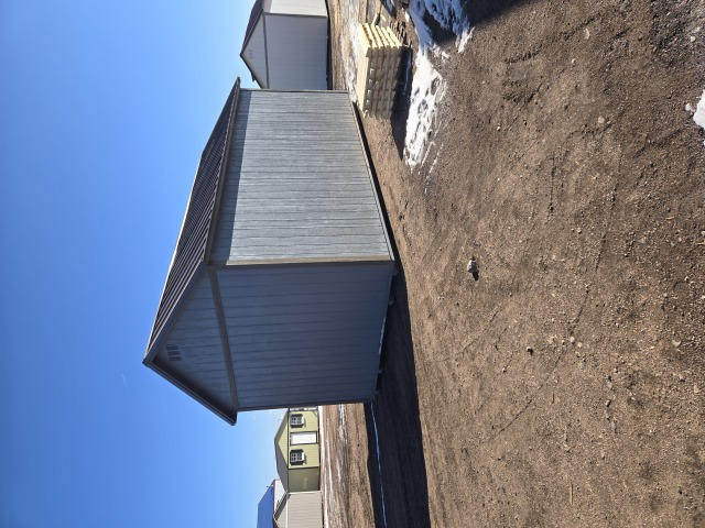 Side Utility - 12x20