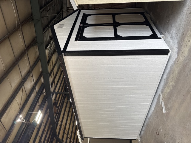 Utility Xtra Height - 10x16