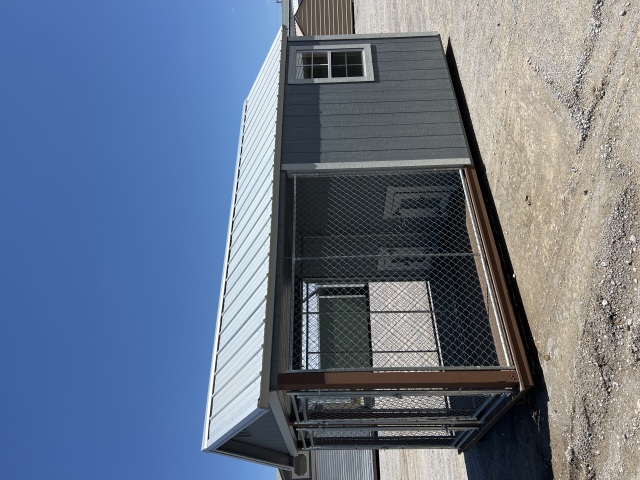 Dog Kennel - 8x16