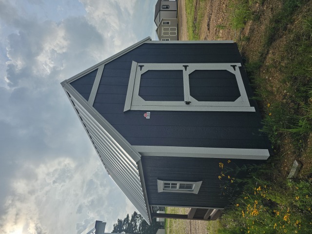 Playhouse (Hideout) - 8x12