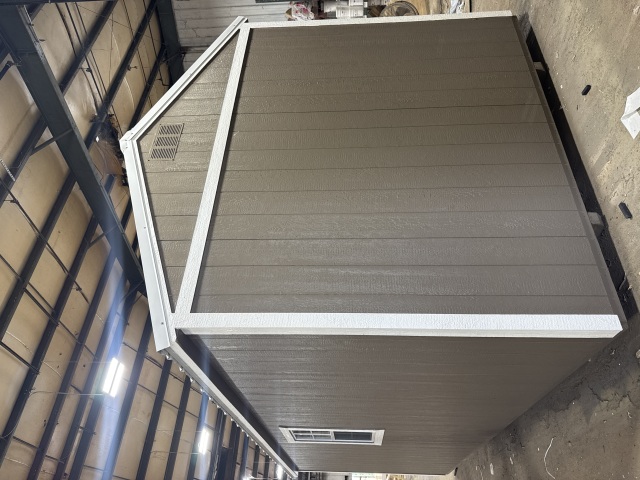 Utility Xtra Height - 10x20
