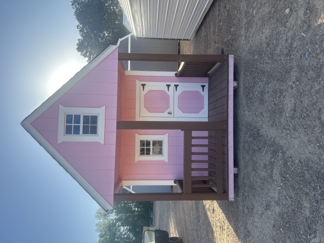 Playhouse (Hideout) - 8x12