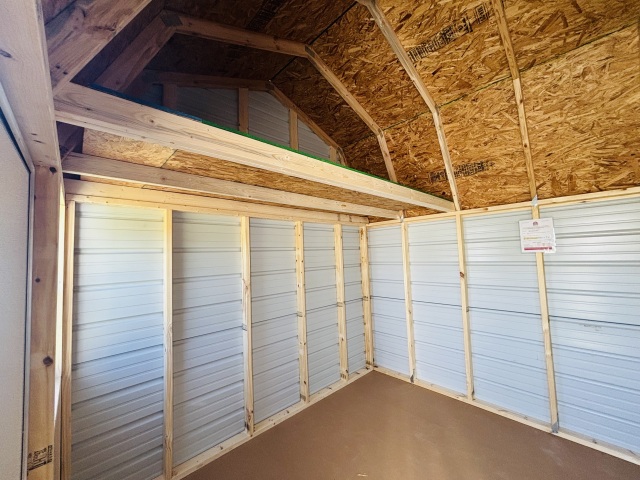 Side Lofted Barn - 10x12