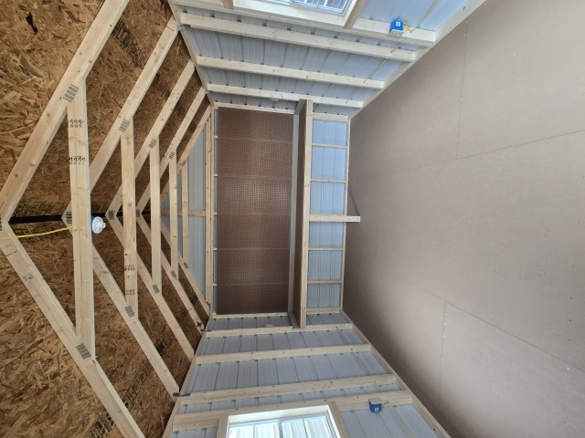 Utility Xtra Height - 12x16