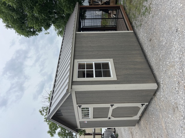 Dog Kennel - 8x16