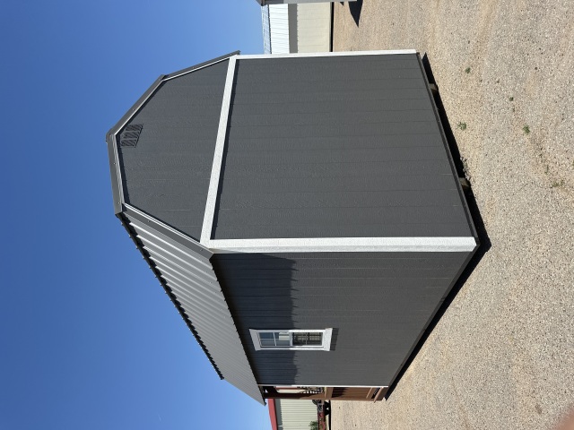 Lofted Barn Cabin - 10x20