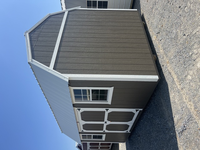 Side Lofted Barn - 10x16