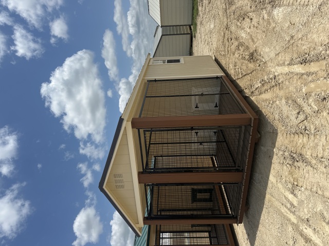 Dog Kennel - 8x16