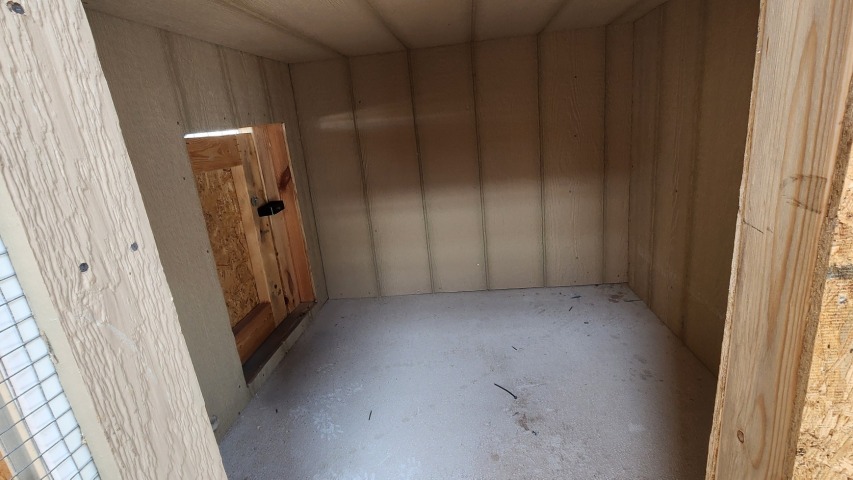 Dog Kennel - 8x12