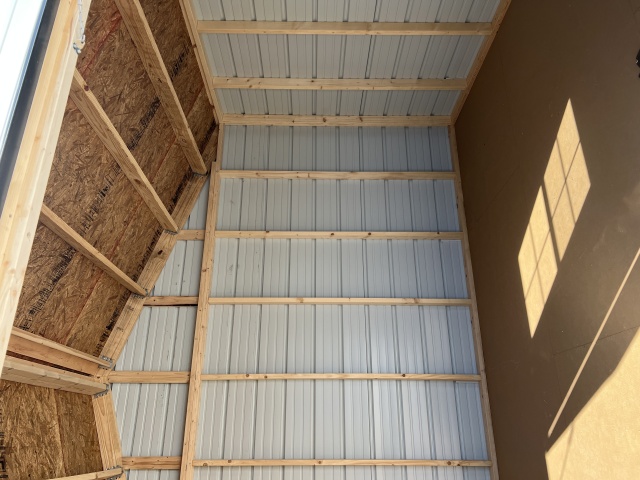 Side Gable Utility - 10x16