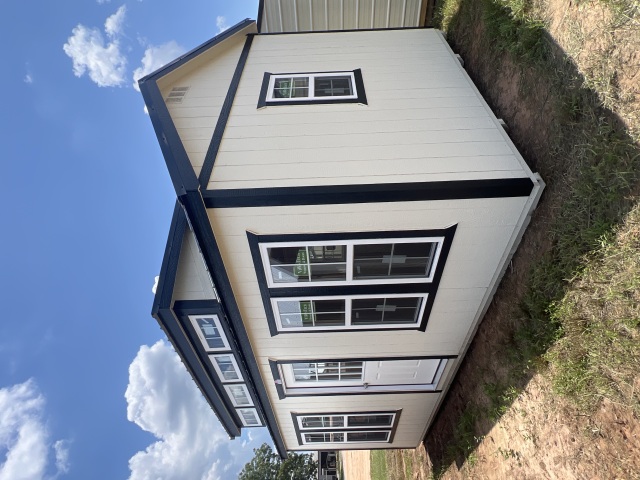 Side Utility - 12x20