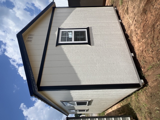 Side Utility - 12x20