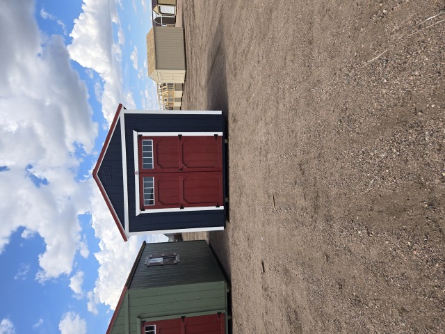 Utility Xtra Height - 10x12