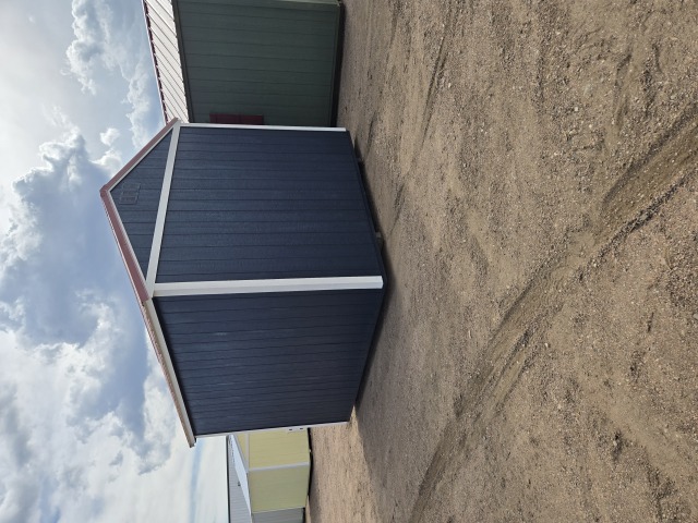 Utility Xtra Height - 10x12