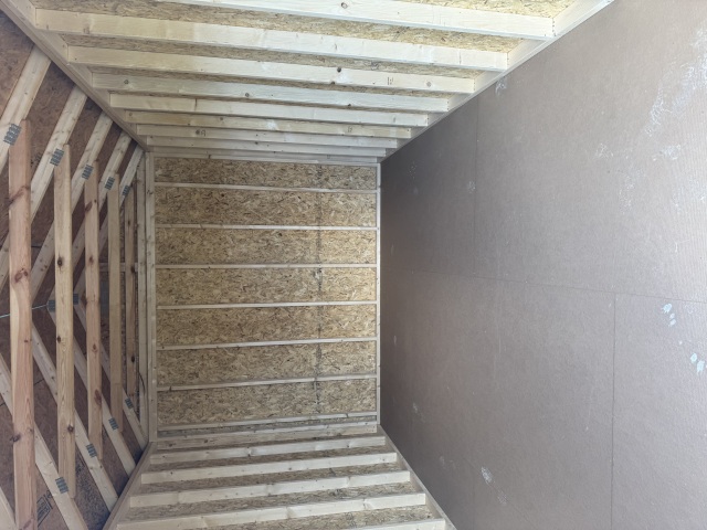 Utility Xtra Height - 10x16