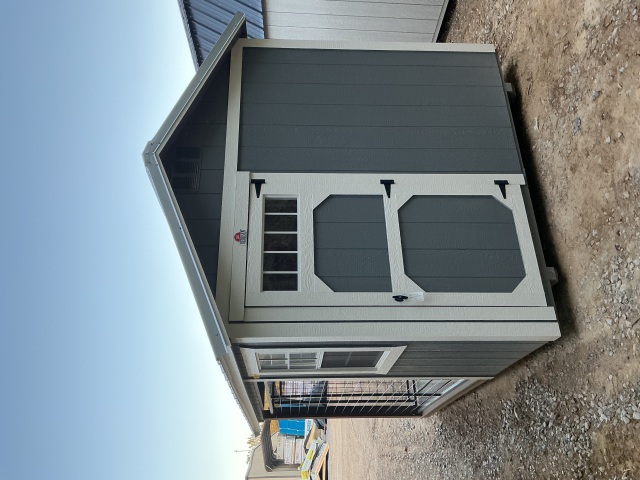 Dog Kennel - 8x12