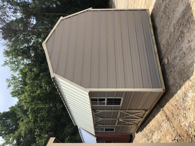 Side Lofted Barn - 10x16