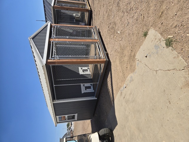 Dog Kennel - 8x16