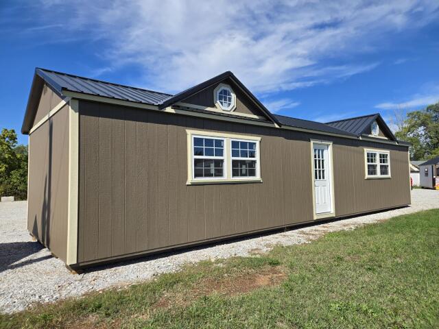 Side Utility - 14x44