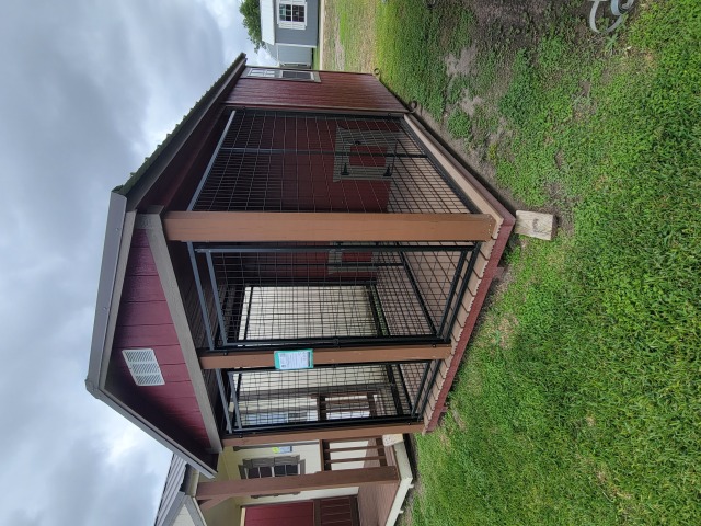 Dog Kennel - 8x16