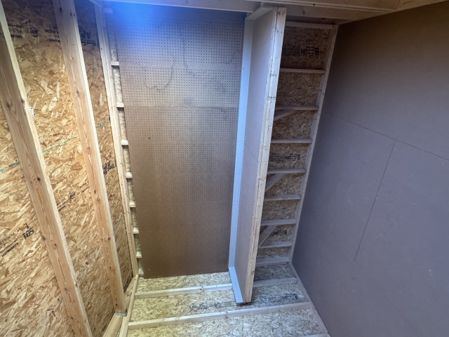 Side Gable Utility - 12x24