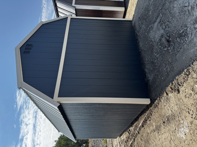 Side Lofted Barn - 10x16