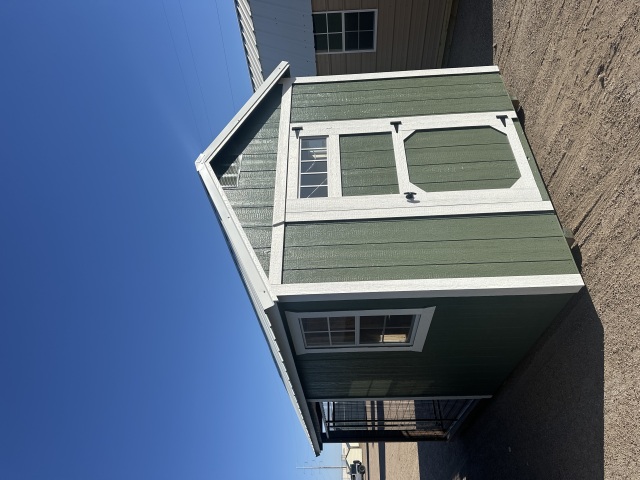 Dog Kennel - 8x16