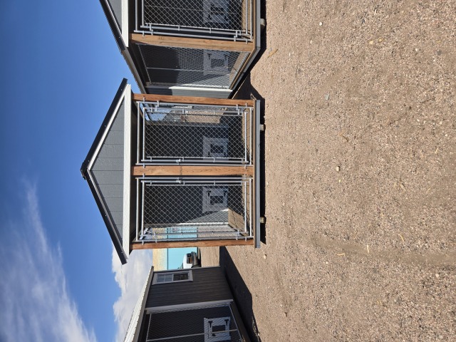 Dog Kennel - 8x16