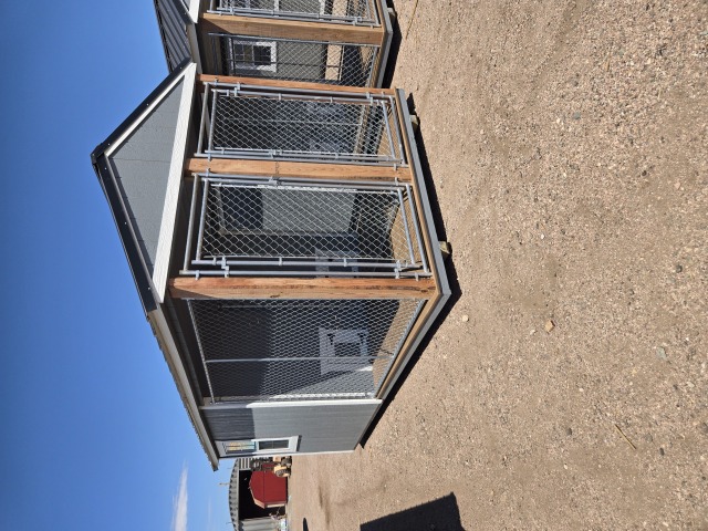Dog Kennel - 8x16